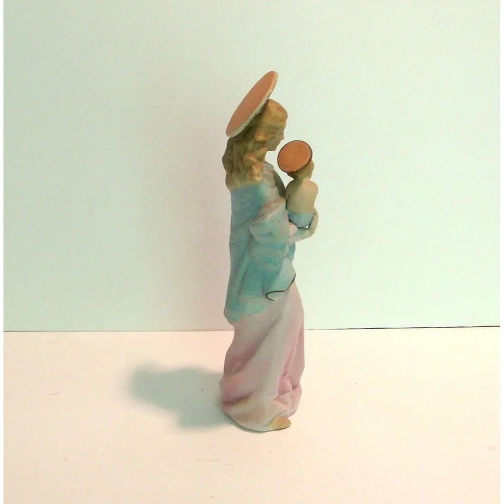 Artmark Originals Virgin Mother Mary and Jesus Figurine - Picture 4 of 7